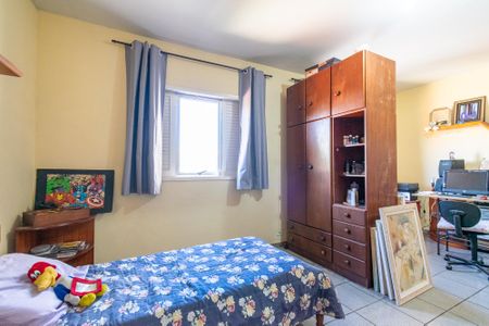 Casa à venda com 270m², 4 quartos e 2 vagas Casa à venda com 270m², 4 quartos e 2 vagasSuíte 2