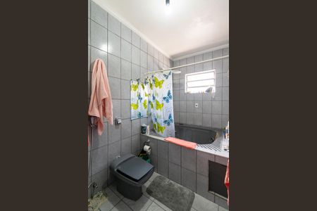 Casa à venda com 270m², 4 quartos e 2 vagas Casa à venda com 270m², 4 quartos e 2 vagasBanheiro da Suíte 1