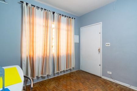 Casa à venda com 270m², 4 quartos e 2 vagas Casa à venda com 270m², 4 quartos e 2 vagasQuarto 1 da casa 2