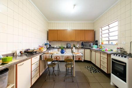 Casa à venda com 270m², 4 quartos e 2 vagas Casa à venda com 270m², 4 quartos e 2 vagasCozinha