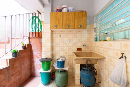 Casa à venda com 270m², 4 quartos e 2 vagas Casa à venda com 270m², 4 quartos e 2 vagasÁrea de Serviço da casa 2