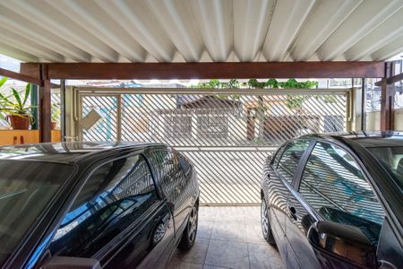 Casa à venda com 270m², 4 quartos e 2 vagas Casa à venda com 270m², 4 quartos e 2 vagasGaragem