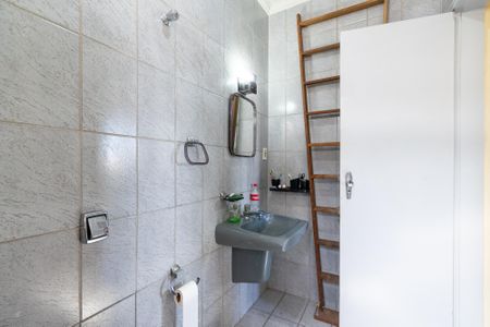 Casa à venda com 270m², 4 quartos e 2 vagas Casa à venda com 270m², 4 quartos e 2 vagasBanheiro da Suíte 2