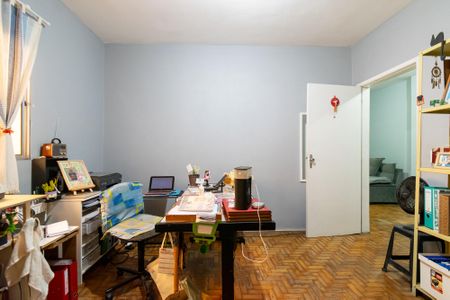 Casa à venda com 270m², 4 quartos e 2 vagas Casa à venda com 270m², 4 quartos e 2 vagasQuarto 2 da casa 2