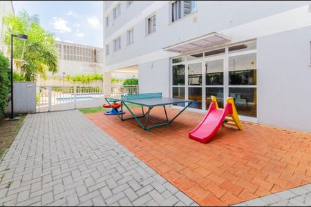 Apartamento à venda com 35m², 2 quartos e sem vagaÁrea comum - Playground