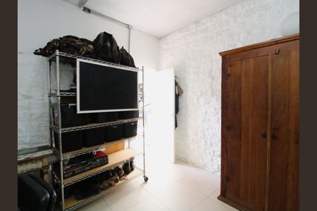 Casa de condomínio à venda com 176m², 2 quartos e 2 vagasSuíte