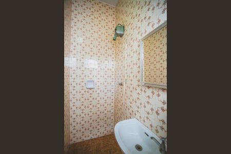 Casa para alugar com 167m², 3 quartos e 2 vagasBanheiro de Serviço