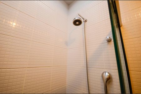 Apartamento à venda com 250m², 3 quartos e 2 vagas Apartamento à venda com 250m², 3 quartos e 2 vagasBanheiro da Suíte 1