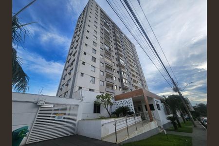 Apartamento para alugar com 80m², 3 quartos e 2 vagas Apartamento para alugar com 80m², 3 quartos e 2 vagasFachada e portaria