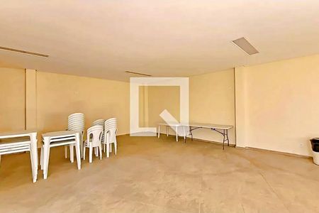 Apartamento para alugar com 52m², 2 quartos e 1 vaga Apartamento para alugar com 52m², 2 quartos e 1 vagaÁrea comum - Salão de festas