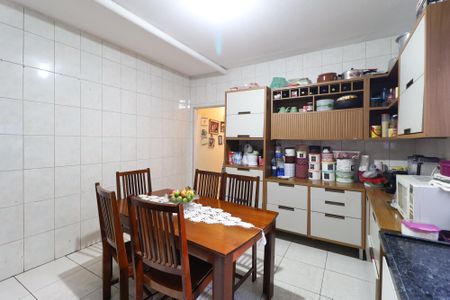 Casa à venda com 250m², 8 quartos e 4 vagasCozinha casa 1