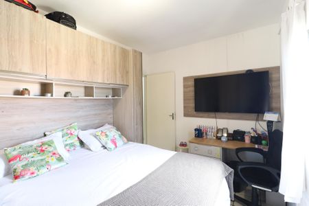 Casa à venda com 250m², 8 quartos e 4 vagasQuarto 2 casa 1