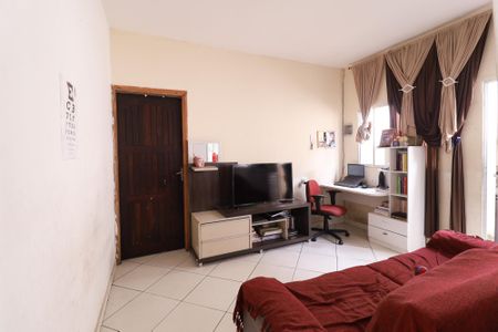 Casa à venda com 250m², 8 quartos e 4 vagasSala casa 3