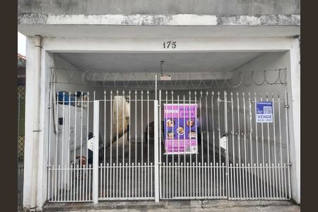 Casa à venda com 250m², 8 quartos e 4 vagasFachada