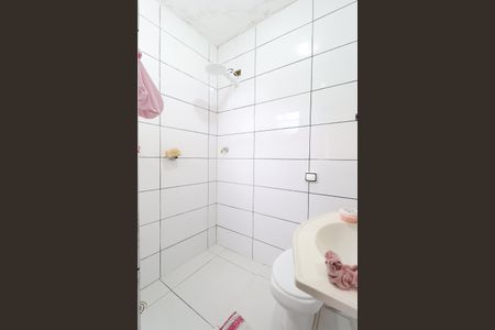 Casa à venda com 250m², 8 quartos e 4 vagasBanheiro suíte casa 2