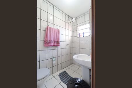 Casa à venda com 250m², 8 quartos e 4 vagasBanheiro da suíte casa 1