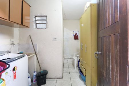 Casa à venda com 250m², 8 quartos e 4 vagasÁrea de serviço casa 1