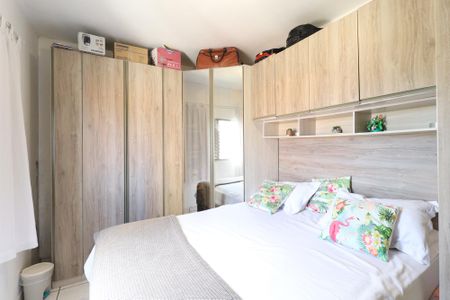 Casa à venda com 250m², 8 quartos e 4 vagasQuarto 2 casa 1