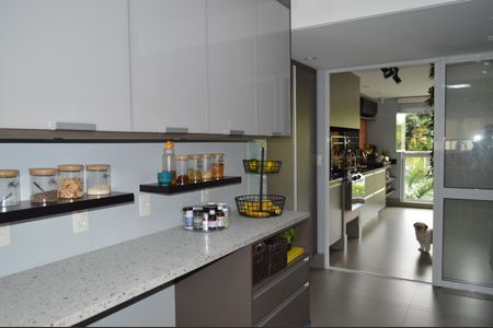 Apartamento para alugar com 198m², 3 quartos e 4 vagasCozinha