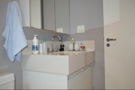 Apartamento para alugar com 198m², 3 quartos e 4 vagasBanheiro da Suíte 2