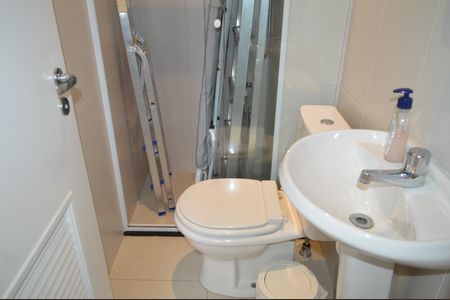 Apartamento para alugar com 198m², 3 quartos e 4 vagasBanheiro de serviço