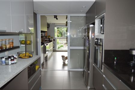 Apartamento para alugar com 198m², 3 quartos e 4 vagasCozinha