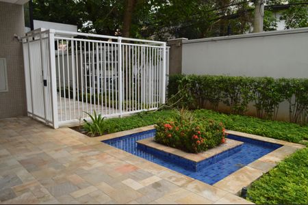 Apartamento para alugar com 198m², 3 quartos e 4 vagasEntrada e portaria