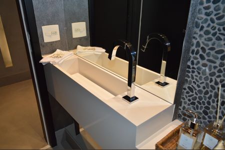 Apartamento para alugar com 198m², 3 quartos e 4 vagasLavabo