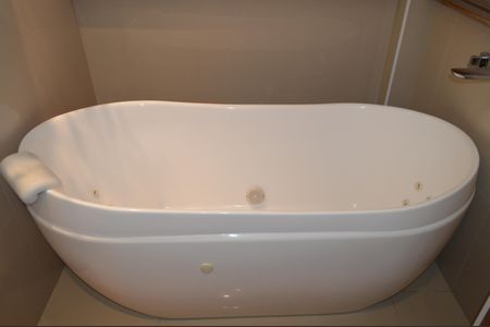 Apartamento para alugar com 198m², 3 quartos e 4 vagasBanheiro da Suíte 1