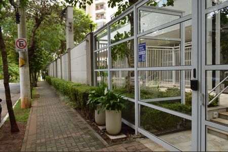 Apartamento para alugar com 198m², 3 quartos e 4 vagasFachada + Plaquinha