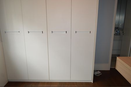 Apartamento para alugar com 198m², 3 quartos e 4 vagasSuíte 2