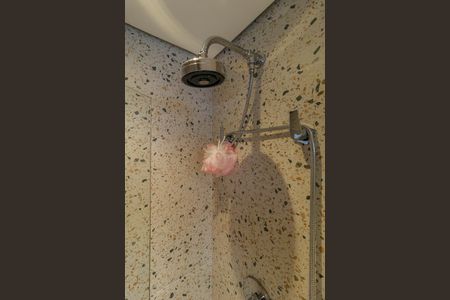 Casa de condomínio à venda com 108m², 2 quartos e 2 vagasSuíte 2 - Banheiro