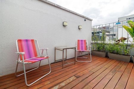 Casa de condomínio à venda com 108m², 2 quartos e 2 vagasTerraço