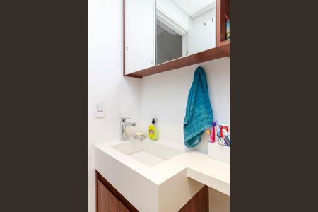 Casa de condomínio à venda com 108m², 2 quartos e 2 vagasSuíte 1 - Banheiro