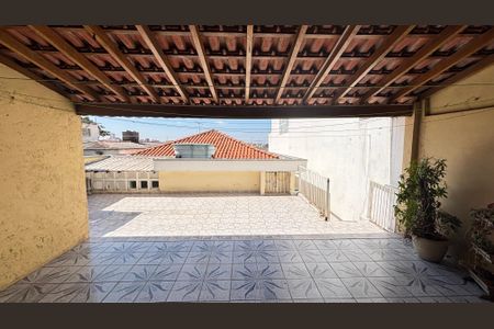 Casa à venda com 210m², 3 quartos e 3 vagas Casa à venda com 210m², 3 quartos e 3 vagasQuintal - Churrasqueira