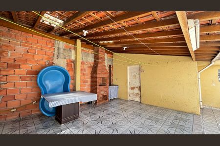 Casa à venda com 210m², 3 quartos e 3 vagas Casa à venda com 210m², 3 quartos e 3 vagasQuintal - Churrasqueira