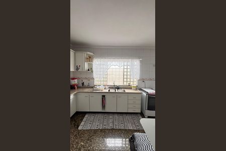 Casa à venda com 210m², 3 quartos e 3 vagas Casa à venda com 210m², 3 quartos e 3 vagasCozinha