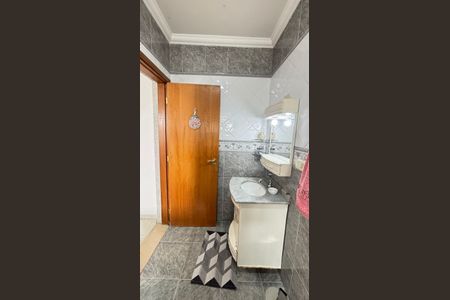 Casa à venda com 210m², 3 quartos e 3 vagas Casa à venda com 210m², 3 quartos e 3 vagasBanheiro da Suíte