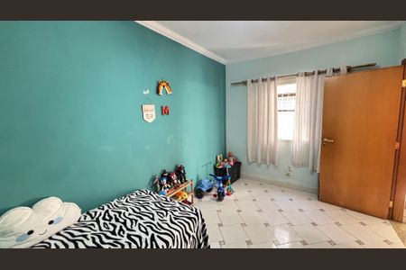 Casa à venda com 210m², 3 quartos e 3 vagas Casa à venda com 210m², 3 quartos e 3 vagasQuarto 1