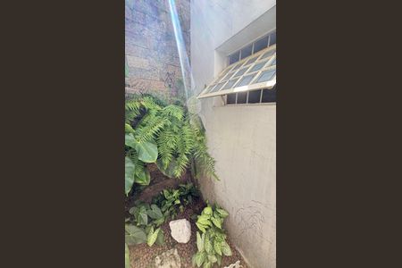 Casa à venda com 210m², 3 quartos e 3 vagas Casa à venda com 210m², 3 quartos e 3 vagasJardim de Inverno