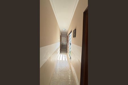 Casa à venda com 210m², 3 quartos e 3 vagas Casa à venda com 210m², 3 quartos e 3 vagasCorredor