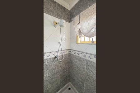 Casa à venda com 210m², 3 quartos e 3 vagas Casa à venda com 210m², 3 quartos e 3 vagasBanheiro da Suíte