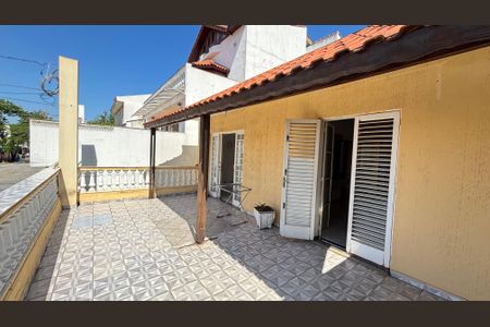 Casa à venda com 210m², 3 quartos e 3 vagas Casa à venda com 210m², 3 quartos e 3 vagasVaranda da Sala