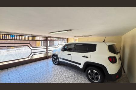 Casa à venda com 210m², 3 quartos e 3 vagas Casa à venda com 210m², 3 quartos e 3 vagasGaragem