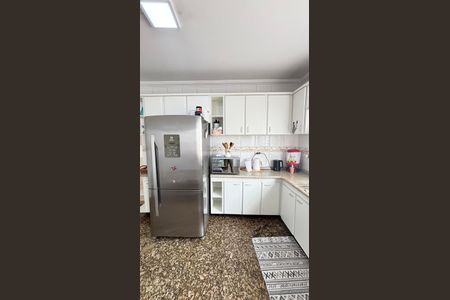 Casa à venda com 210m², 3 quartos e 3 vagas Casa à venda com 210m², 3 quartos e 3 vagasCozinha