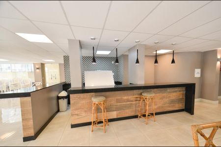 Apartamento à venda com 265m², 4 quartos e 2 vagas Apartamento à venda com 265m², 4 quartos e 2 vagasSalão de festas