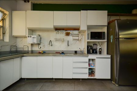 Apartamento à venda com 265m², 4 quartos e 2 vagas Apartamento à venda com 265m², 4 quartos e 2 vagasCozinha