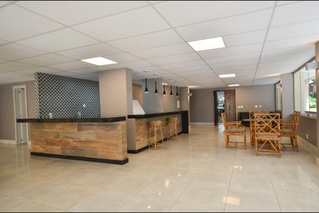 Apartamento à venda com 265m², 4 quartos e 2 vagas Apartamento à venda com 265m², 4 quartos e 2 vagasSalão de festas