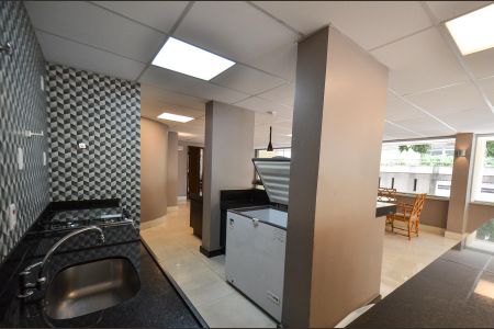 Apartamento à venda com 265m², 4 quartos e 2 vagas Apartamento à venda com 265m², 4 quartos e 2 vagasSalão de festas