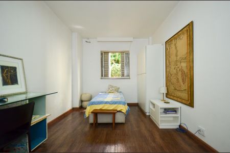Apartamento à venda com 265m², 4 quartos e 2 vagas Apartamento à venda com 265m², 4 quartos e 2 vagasQuarto1